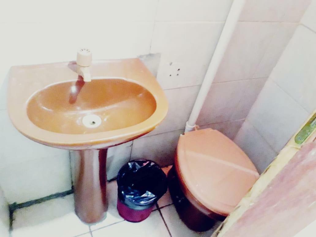 הוסטל פוארטו איגואסו Alojamiento Picaflor Iguazu מראה חיצוני תמונה